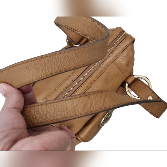 Michael Kors Fulton Large LeatherSatchel - Peanut Color - Picture 4 of 9